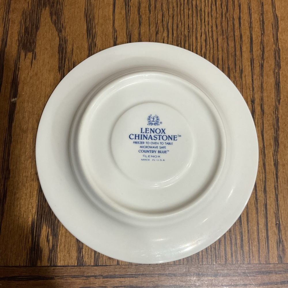 Lenox Chinastone White Saucer with Blue Scroll Floral Border - Picture 2 of 3